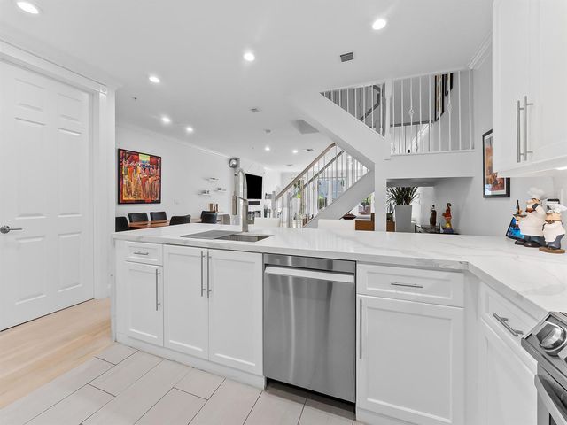 1806 NE 26th Avenue, Fort Lauderdale, FL 33305