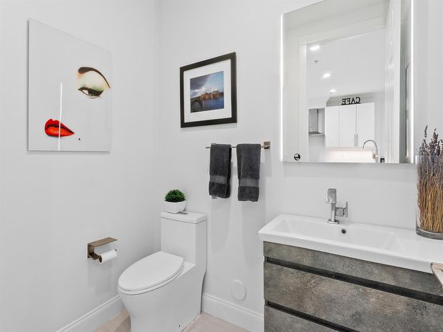 1806 NE 26th Avenue, Fort Lauderdale, FL 33305