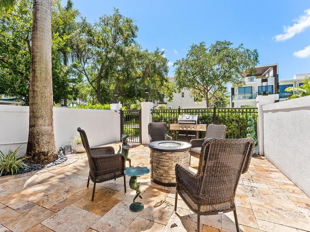 1806 NE 26th Avenue, Fort Lauderdale, FL 33305