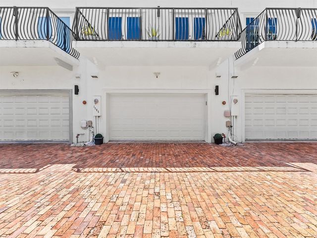 1806 NE 26th Avenue, Fort Lauderdale, FL 33305
