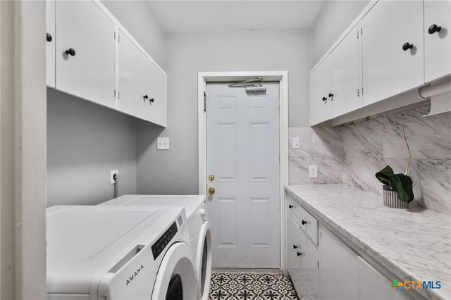 2506 Bon Aire Avenue, Victoria, TX 77901
