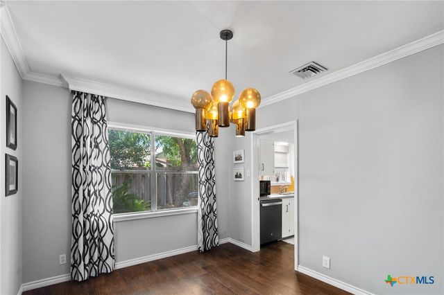 2506 Bon Aire Avenue, Victoria, TX 77901