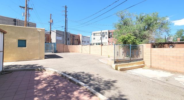 3612 Campus Boulevard NE, Albuquerque, NM 87106