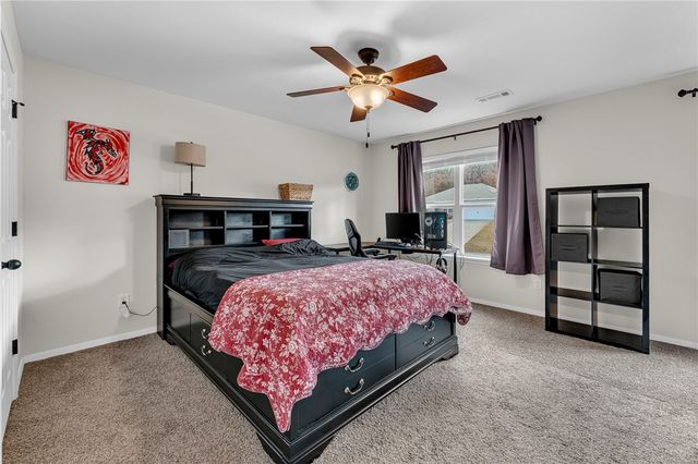 387 Cooper Street, Huntsville, AR 72740