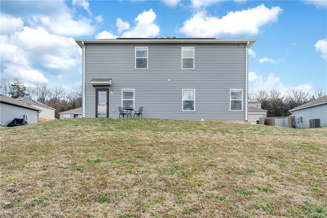 387 Cooper Street, Huntsville, AR 72740