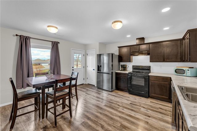 387 Cooper Street, Huntsville, AR 72740