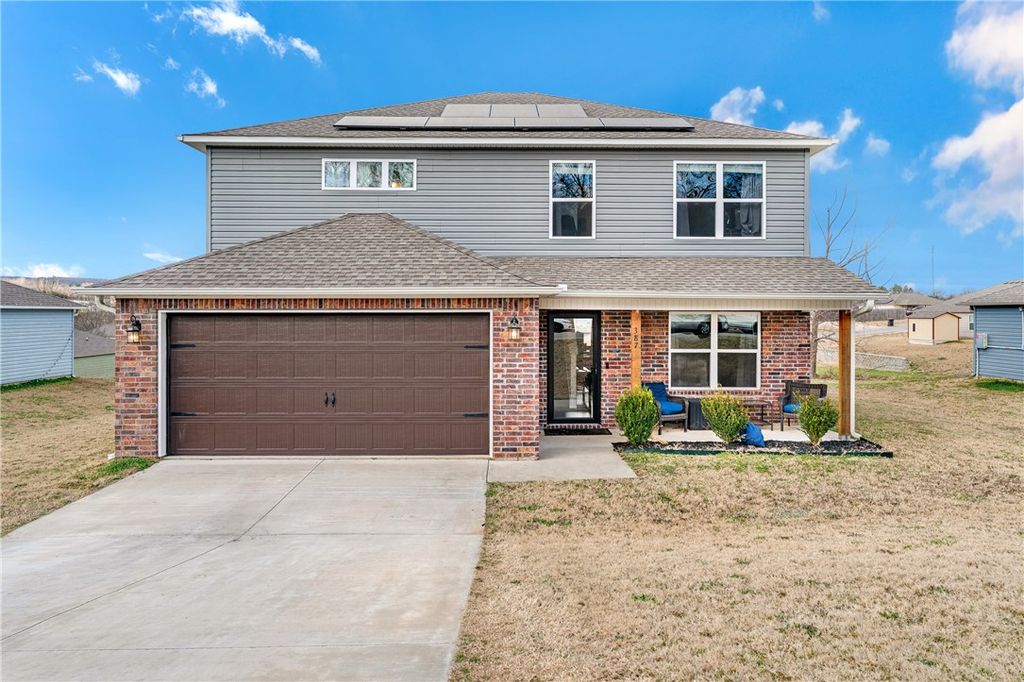 387 Cooper Street, Huntsville, AR 72740