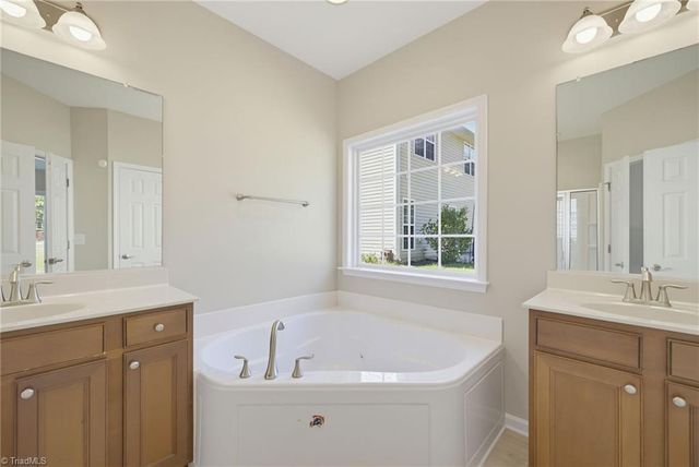 5204 Helsley Court, Summerfield, NC 27358