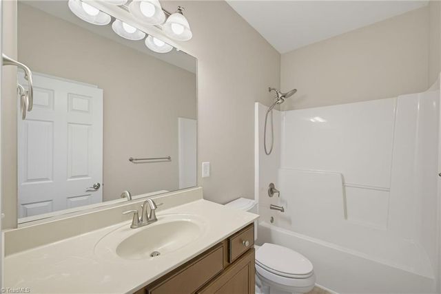 5204 Helsley Court, Summerfield, NC 27358