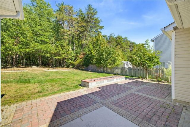 5204 Helsley Court, Summerfield, NC 27358