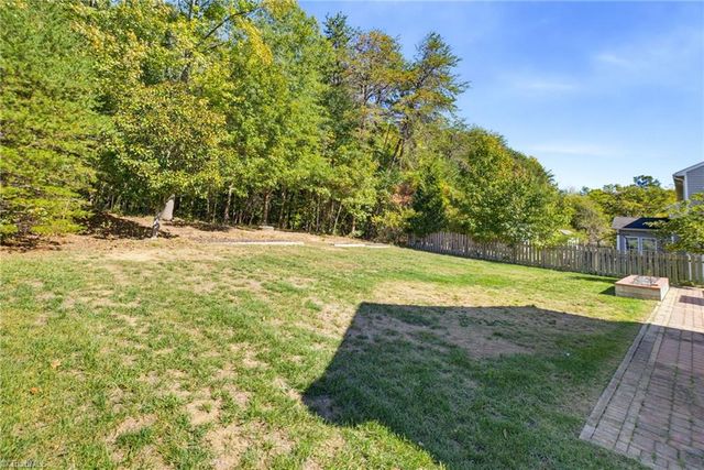 5204 Helsley Court, Summerfield, NC 27358