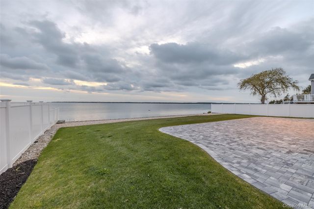 72 Grandview Drive, Shirley, NY 11967