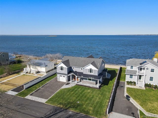 72 Grandview Drive, Shirley, NY 11967