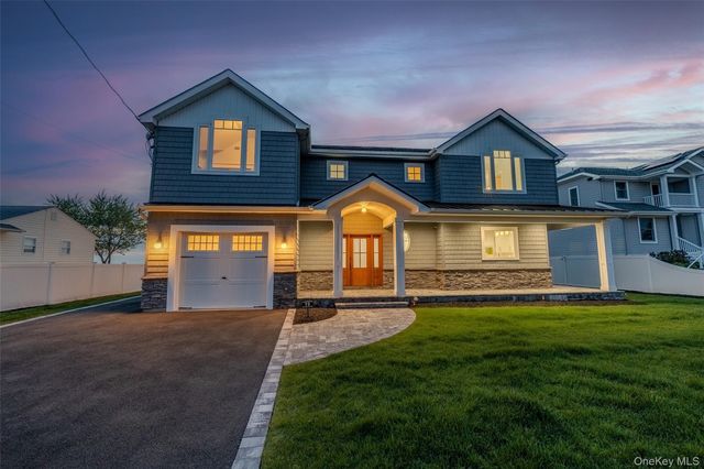 72 Grandview Drive, Shirley, NY 11967