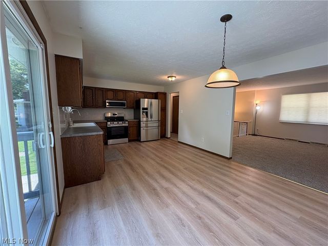 4491 Merlin Drive, Uniontown, OH 44685