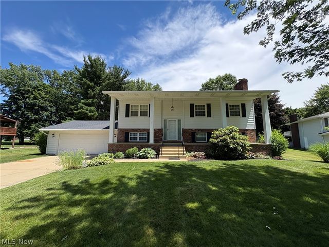 4491 Merlin Drive, Uniontown, OH 44685