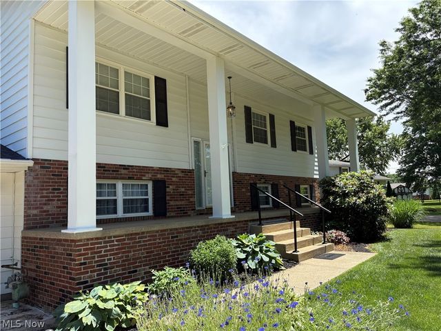 4491 Merlin Drive, Uniontown, OH 44685