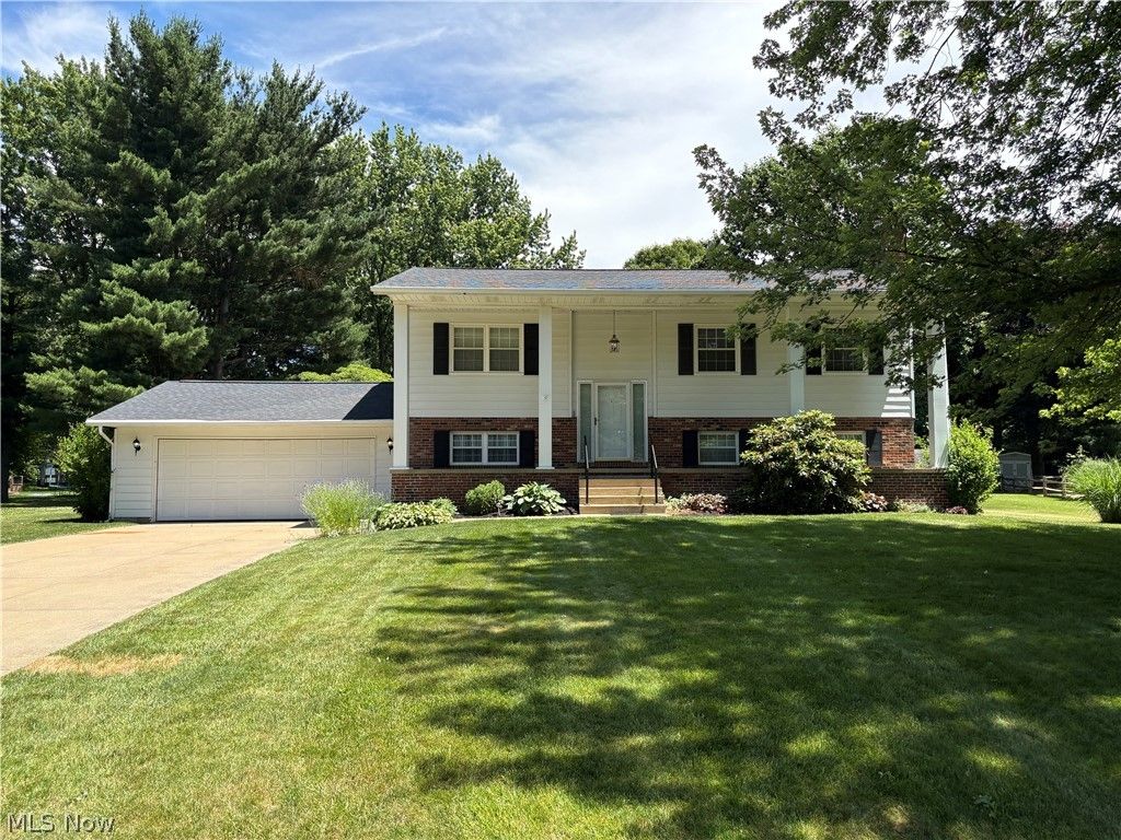 4491 Merlin Drive, Uniontown, OH 44685