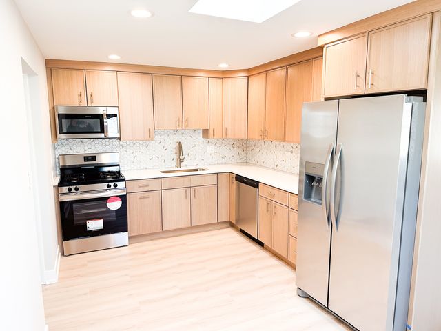 4943 W 63rd Street 201, Chicago, IL 60638