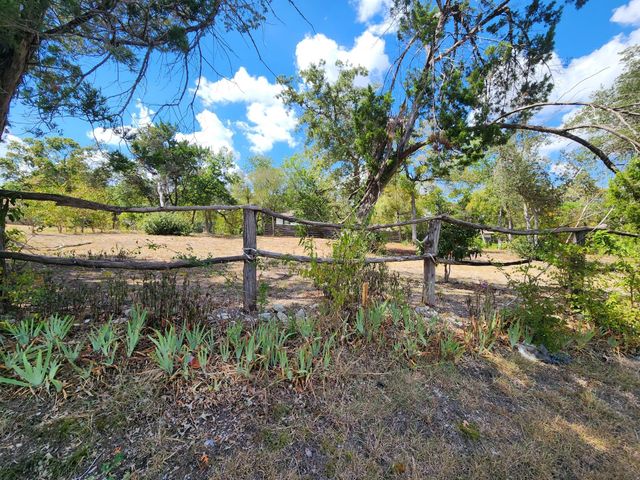 2 RED BUD TRL, Round Rock, TX 78665