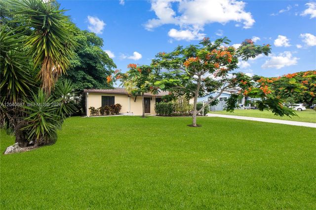 6839 Tradewind Way, Lake Worth, FL 33462