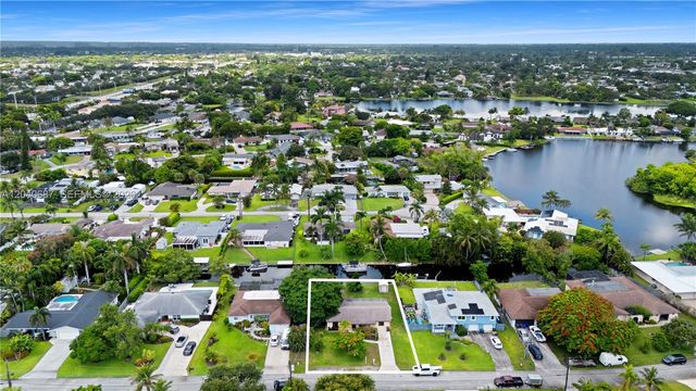 6839 Tradewind Way, Lake Worth, FL 33462