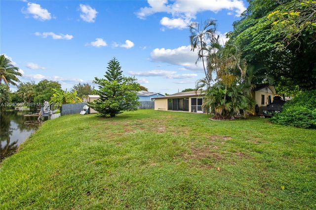6839 Tradewind Way, Lake Worth, FL 33462