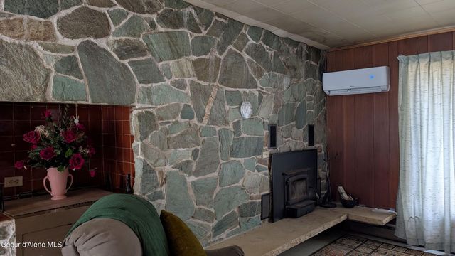 3176 Porthill Loop, Bonners Ferry, ID 83805