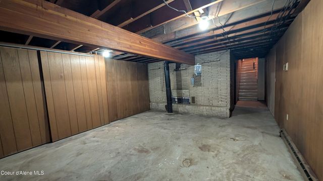 3176 Porthill Loop, Bonners Ferry, ID 83805