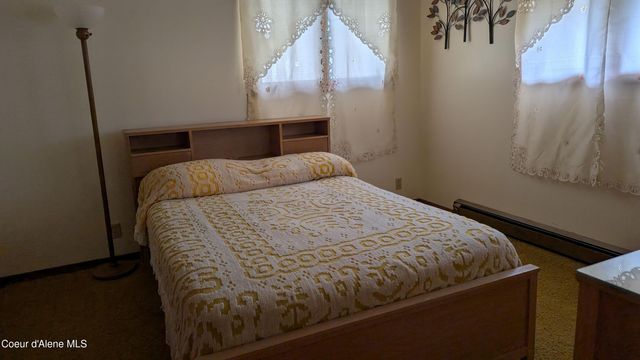 3176 Porthill Loop, Bonners Ferry, ID 83805