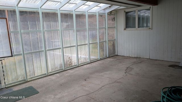 3176 Porthill Loop, Bonners Ferry, ID 83805