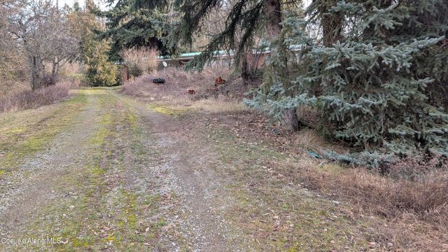 3176 Porthill Loop, Bonners Ferry, ID 83805