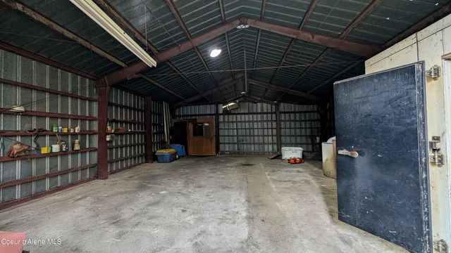 3176 Porthill Loop, Bonners Ferry, ID 83805