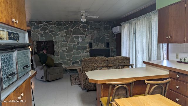 3176 Porthill Loop, Bonners Ferry, ID 83805