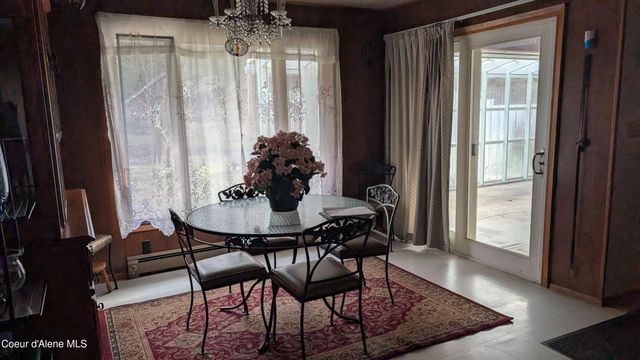 3176 Porthill Loop, Bonners Ferry, ID 83805