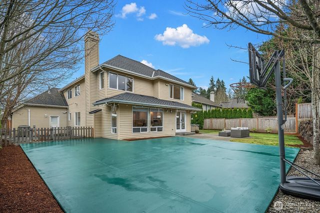 27182 SE 27th Street, Sammamish, WA 98075