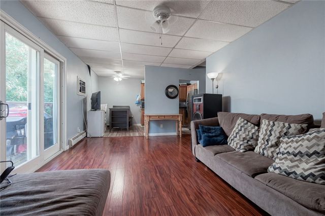 336 Killingly Street D, Providence, RI 02909