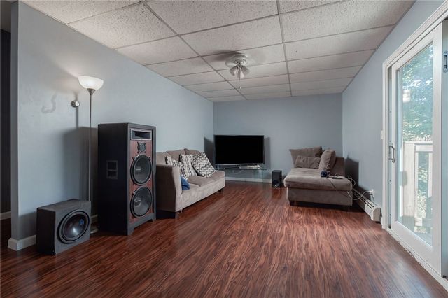 336 Killingly Street D, Providence, RI 02909