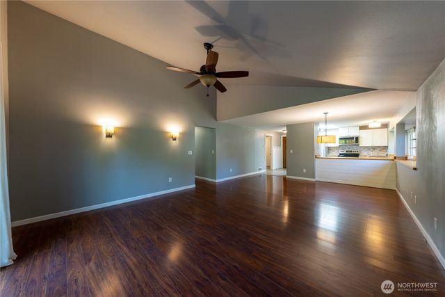 523 Kloshe Way, La Conner, WA 98257