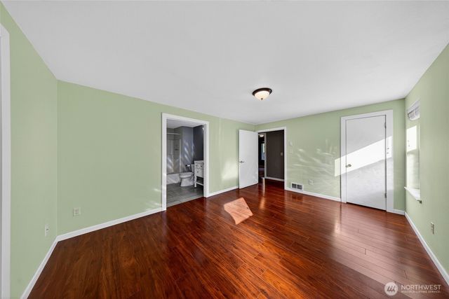 523 Kloshe Way, La Conner, WA 98257