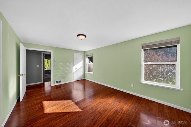 523 Kloshe Way, La Conner, WA 98257