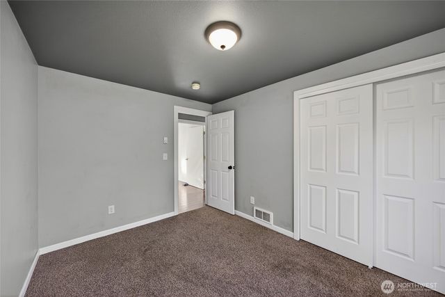 523 Kloshe Way, La Conner, WA 98257