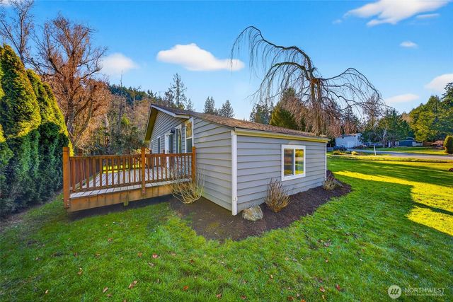 523 Kloshe Way, La Conner, WA 98257