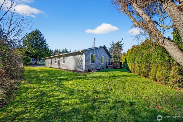 523 Kloshe Way, La Conner, WA 98257