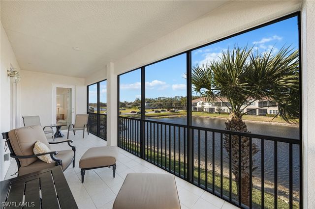 6553 Monterey PT 204, Naples, FL 34105