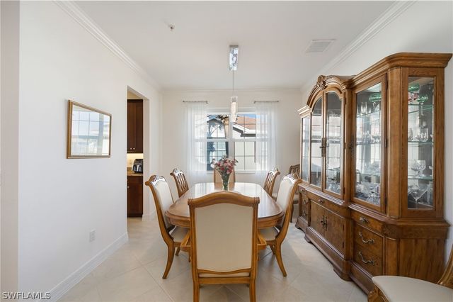 6553 Monterey PT 204, Naples, FL 34105