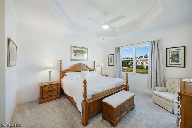 6553 Monterey PT 204, Naples, FL 34105