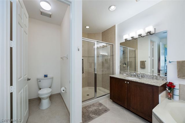 6553 Monterey PT 204, Naples, FL 34105