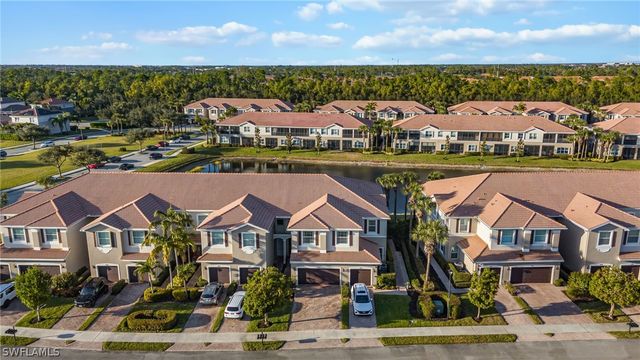 6553 Monterey PT 204, Naples, FL 34105