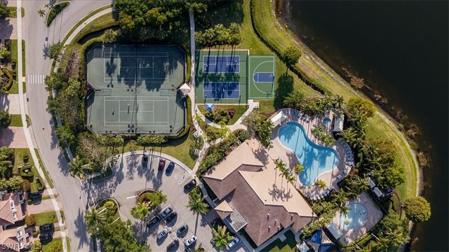 6553 Monterey PT 204, Naples, FL 34105